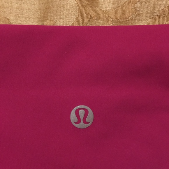 Lululemon Biker Shorts Pink/Purple/Magenta - Picture 3 of 4